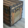 Image 3 : CHEST ON CASTORS W/ KEY