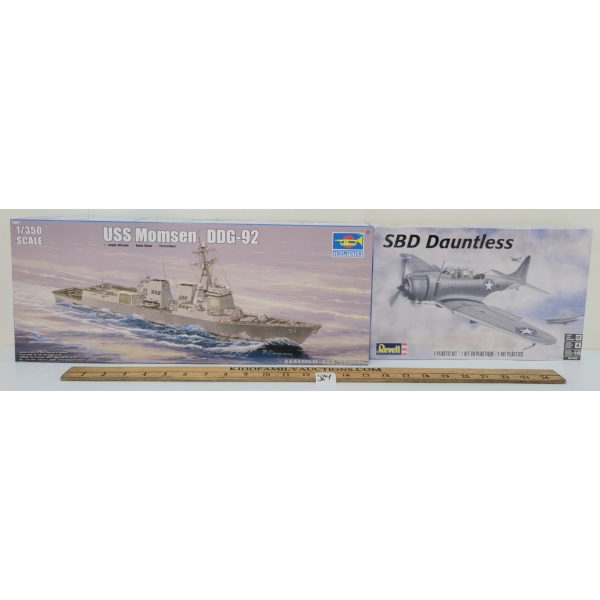 LOT OF 2 - MODEL KITS - REVELL & TRUMPETER SBD DAUNTLESS & USS MOMSEN DDG-92 