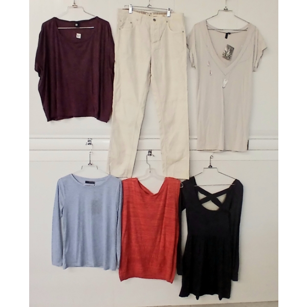 LOT OF 6 - WOMEN'S TOPS, PANTS & DRESS - MFG INSIGHT, RAGWEAR, OBEY, ETC