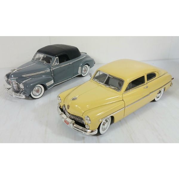 LOT OF 2 - HAWK DIECAST 1949 MERCURY & EAGLE 1941 CHEVEROLET DELUXE MODELS