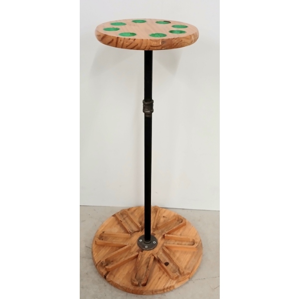 ROUND FLOOR 8 - GUN RACK