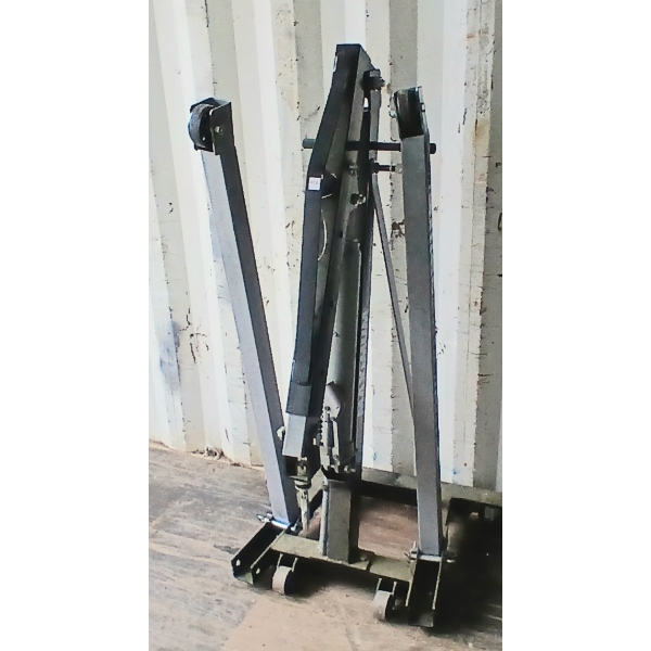 MAXIMUM 2T ENGINE HOIST