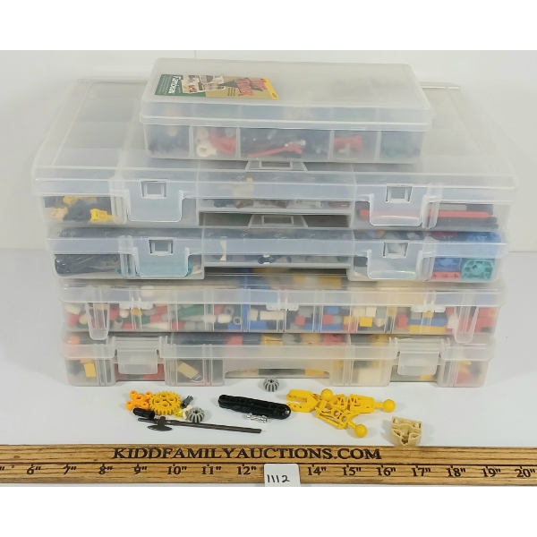 QTY OF MISC LEGO PCS 