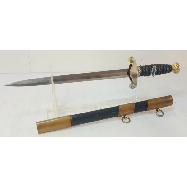 WWII GERMAN KRIEGSMARINE OFFICER DAGGER W/ SCABBARD