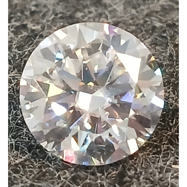 MOISSANITE LAB DIAMOND - ROUND BRILLIANT CUT