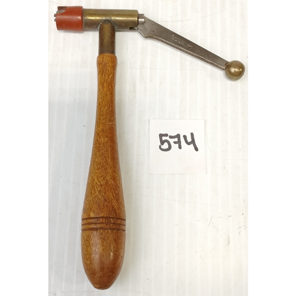 VICTORIAN CANNON PINION REMOVER 