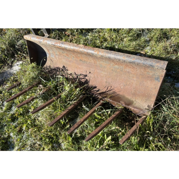 MANURE BUCKET - 5 FOOT