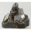 Image 4 : THE OLIVER TYPEWRITER