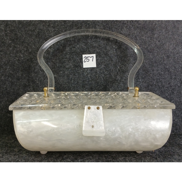 GILLI LUCITE BOX CLUTCH PURSE
