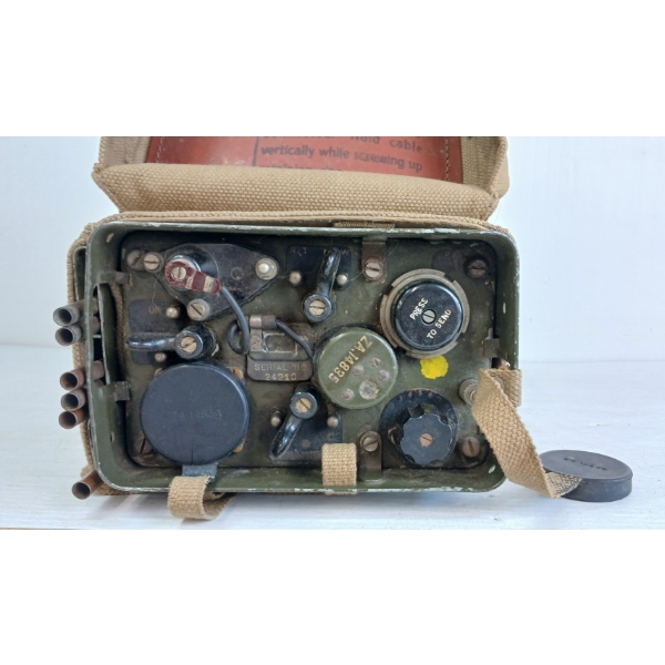 WWII BRITISH E.K. COLE LTD WIRELESS SET NO. 46