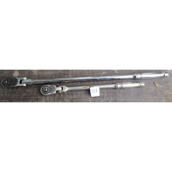 LOT OF 2 - SNAP ON FLEX HEAD RATCHETS