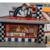Image 2 : DEPARTMENT 56 GUS'S DRIVE-IN & SERVICE STATION