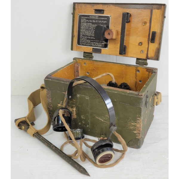 1944 CDN N.E. CO. TELEPHONE SET "F" MK I