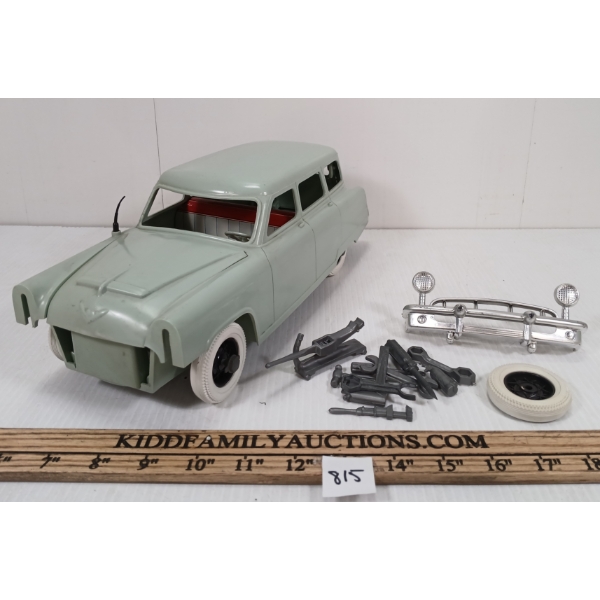 MARX FIX-IT (?) SEDAN MODEL