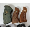 Image 2 : LOT OF 7 - HANDGUN GRIPS - INCL S&W 'K' FRAME HOGUE MONOGRIP