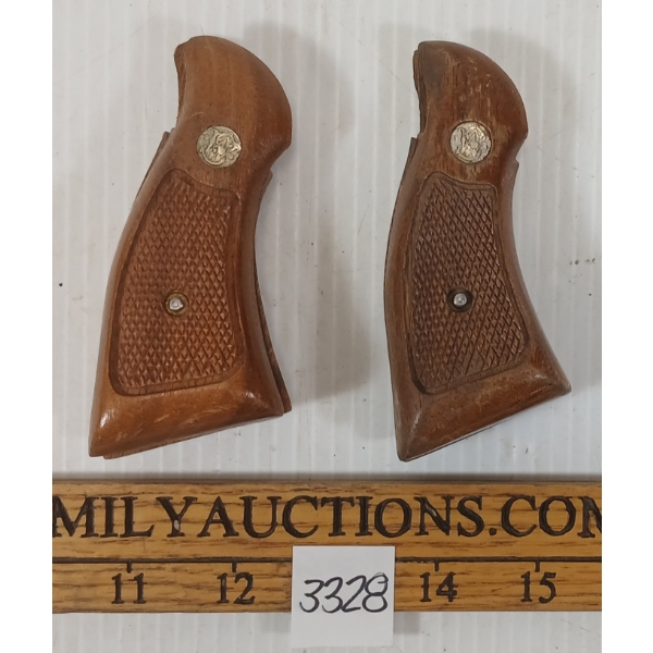 LOT OF 2 - S&W GRIPS