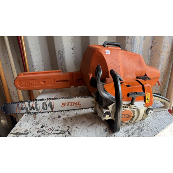 STIHL CHAINSAW - MODEL MS260 - W/ CASE - 18 INCH BAR - WORKING