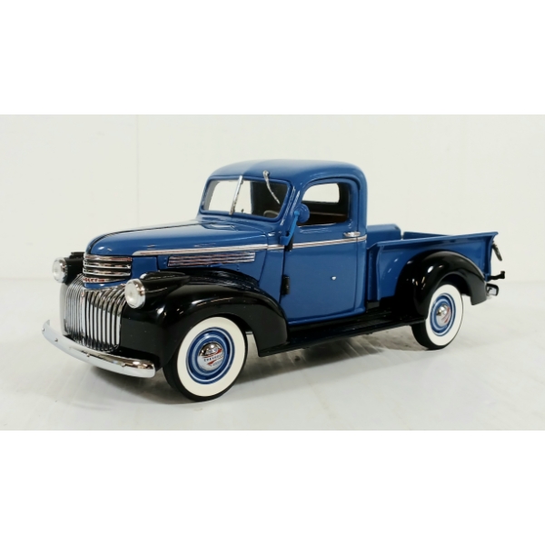 DANBURY MINT DIECAST 1941 CHEVROLET PICKUP MODEL