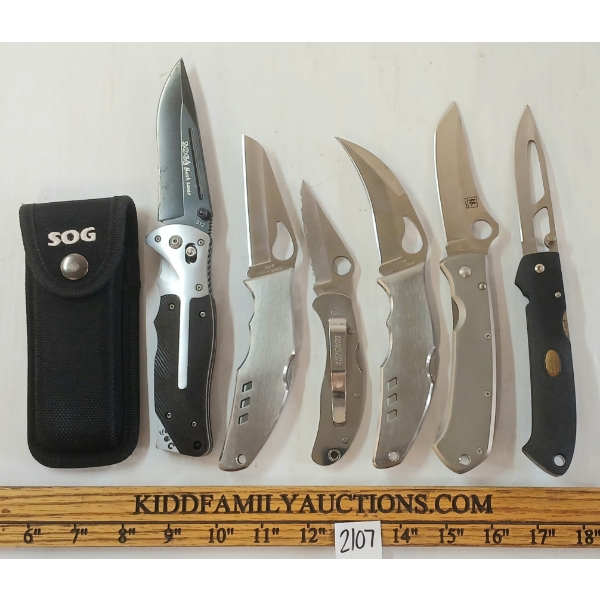 LOT OF 6 - ASSORTED FOLDING KNIVES