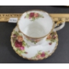 Image 2 : ROYAL ALBERT OLD COUNTRY ROSES TEA SET
