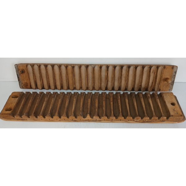 D.R.G.M. CIGAR MOULD