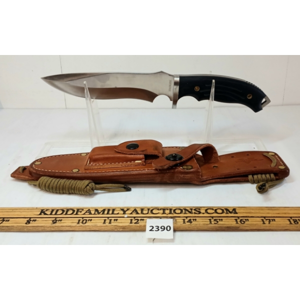 SS HUNTING KNIFE W/ LEATHER SHEATH