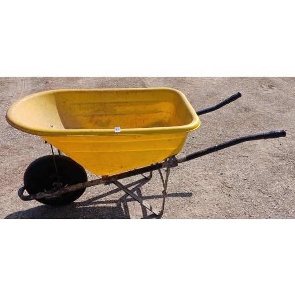 UNMARKED WHEELBARROW
