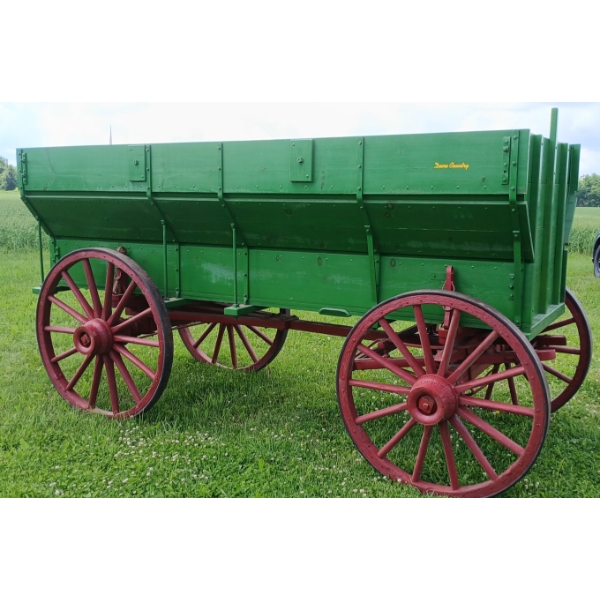 WESTERN GRAIN BOX ON JOHN DEERE RUNNING GEAR