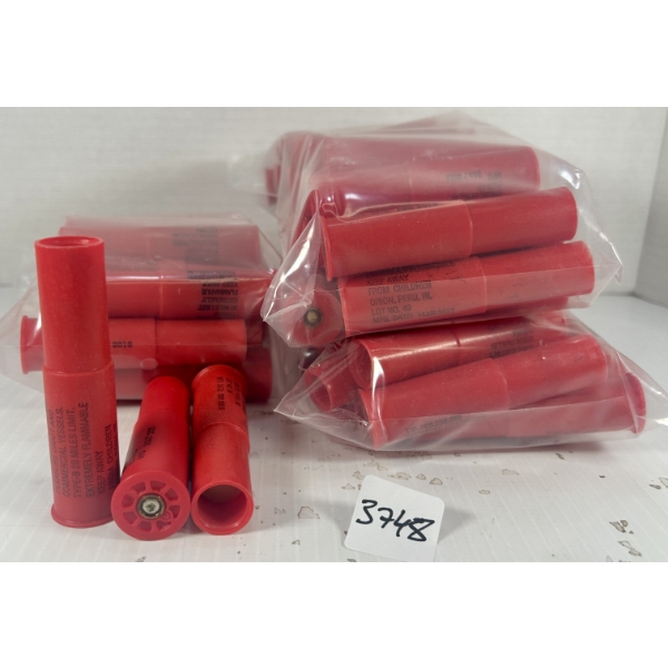 FLARES: APPROX 75X 12 GAUGE LONG FLARES