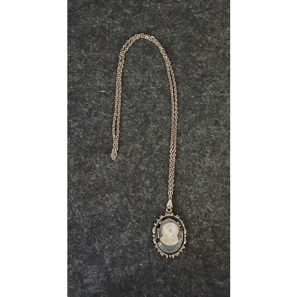 VIRGIN MARY PENDANT ON CHAIN