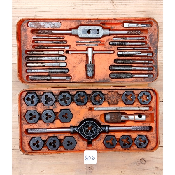 40 PIECE TUNGSTEN STEEL TAP & DIE SET 