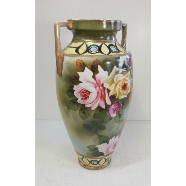 HAND PAINTED NIPPON VASE W/ HANDLES - PATTERN 980