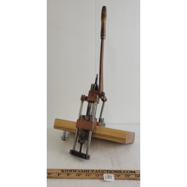 UNMARKED RELOADING PRESS