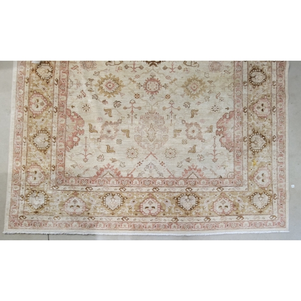 HAND KNOTTED PERSIAN WOOL RUG 
