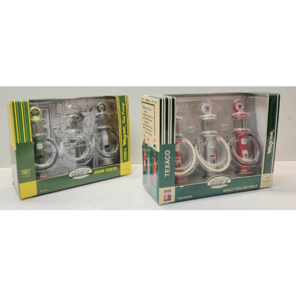 LOT OF 2 - GEARBOX TEXACO & JOHN DEERE 1920'S WAYNE GAS PUMP DIECAST MODELS