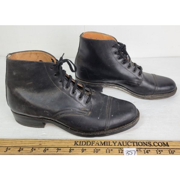 PAIR OF BILTRITE BLACK LEATHER ANKLE BOOTS