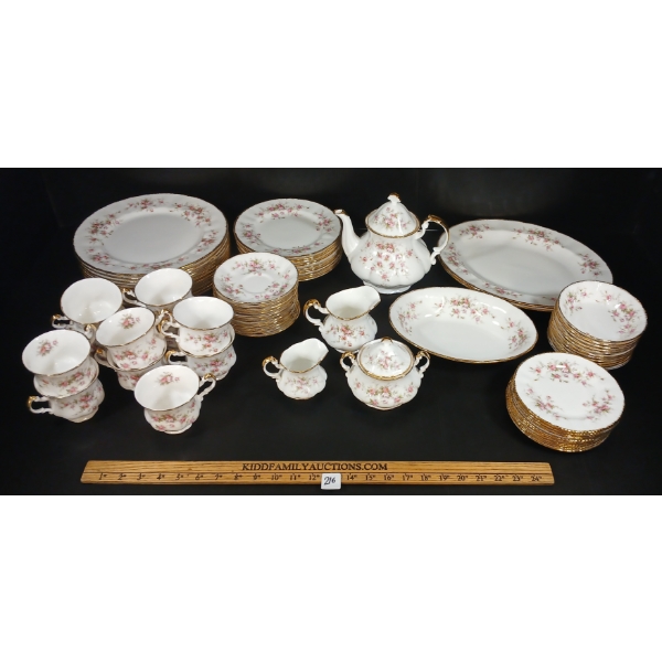 LOT OF 73 - PARAGON VICTORIANA ROSE CHINA SET - TEAPOT, DINNER PLATES, SAUCERS, TEACUPS, ETC