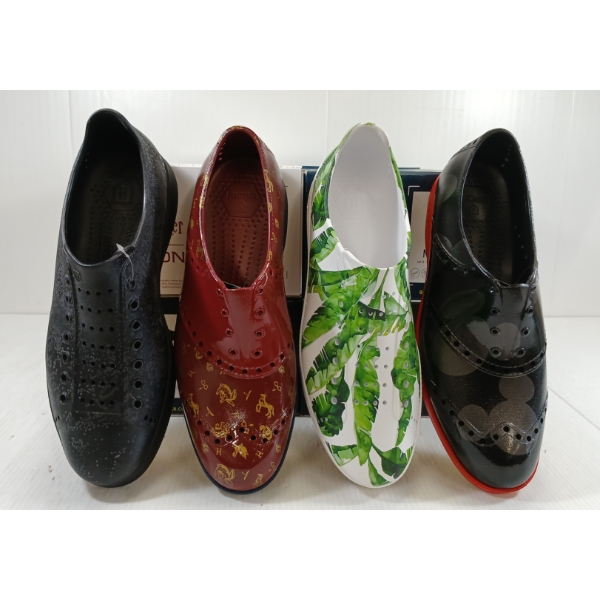 LOT OF 4 - BIION SHOES - FT THE TRAINERS, DISNEY & HARRY POTTER STYLES