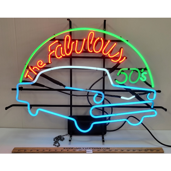 THE FABULOUS 50's NEON LIGHT UP SIGN