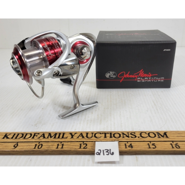 BASS PRO SHOPS JOHNNY MORRIS PLATINUM REEL - AS NEW