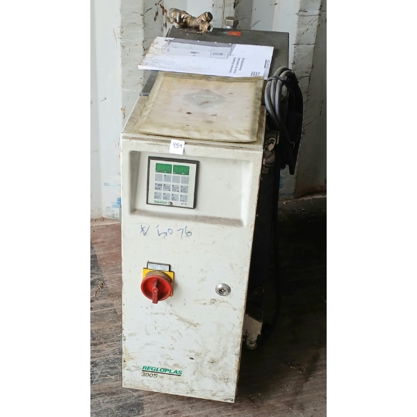 REGLOPLAS 300s OIL TEMP. CONTROL UNIT