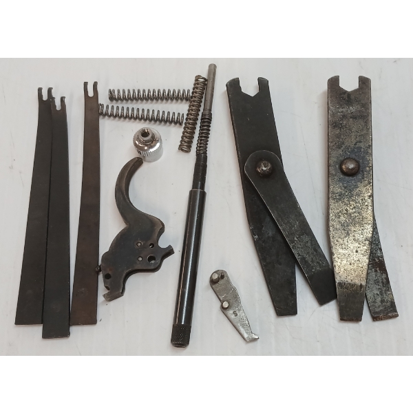 JOB LOT - REMINGTON LEE MODEL 1899 COMBINATION TOOL, S&W REVOLVER & JK FRAME PARTS