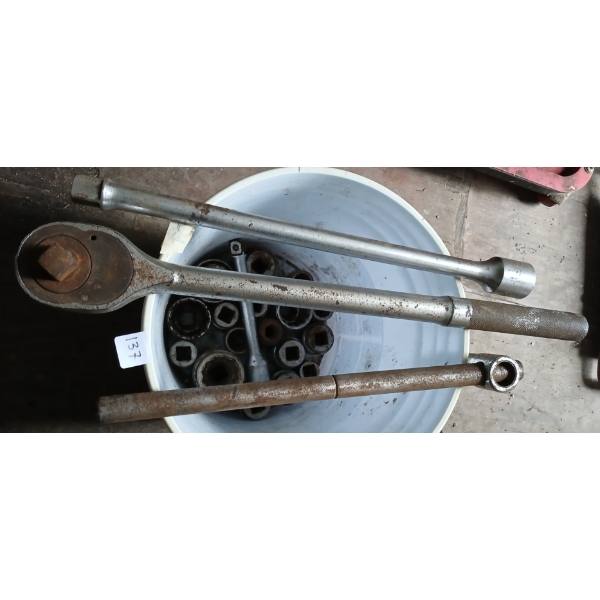 QTY OF 3/4 CHALLENGE PROTO SOCKETS, RATCHETS & EXTENSION BARS