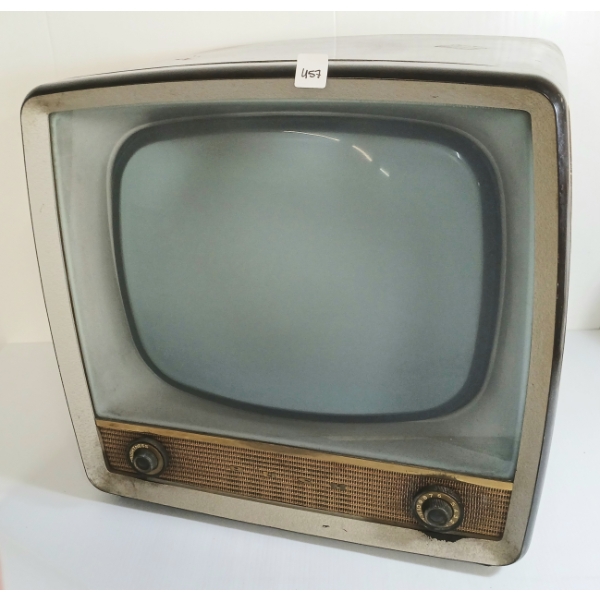 1958 TELEVISION - MFG BY BUSH RADIO - MODEL TV76 