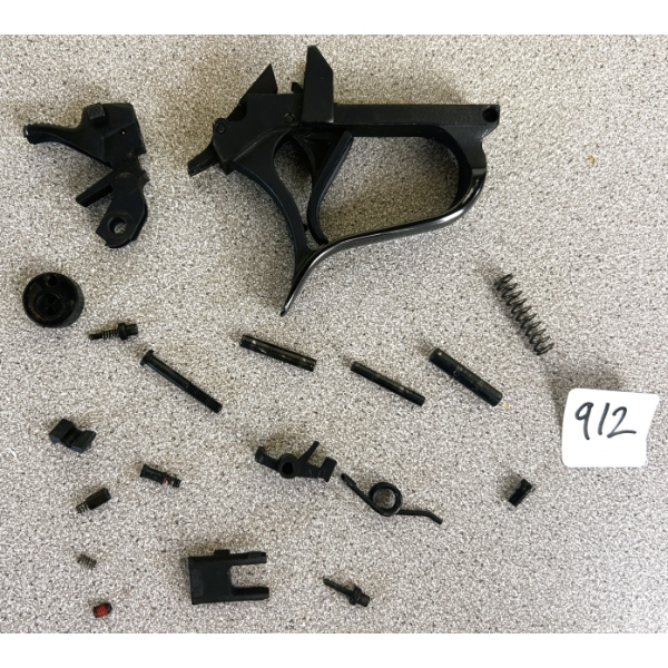 THOMPSON CENTER CONTENDER PARTS LOT 