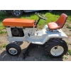 Image 4 : 1969 JOHN DEERE ORANGE PATIO SERIES 140 H3 LAWN TRACTOR W/ 54 INCH HYD LIFT BLADE