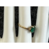Image 4 : WOMEN'S 10K GOLD RING W/ SQUARE CUT EMERALD
