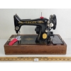 Image 3 : SINGER MODEL 99-13 ELECTRICAL SEWING MACHINE W/ CASE