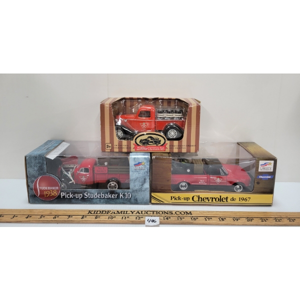 LOT OF 3 - DIECAST VEHICLES - INCL LIBERTY CLASSICS '67 CHEVY PICKUP