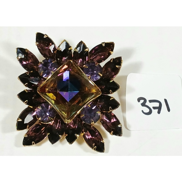 JUDY LEE RHINESTONE BROOCH